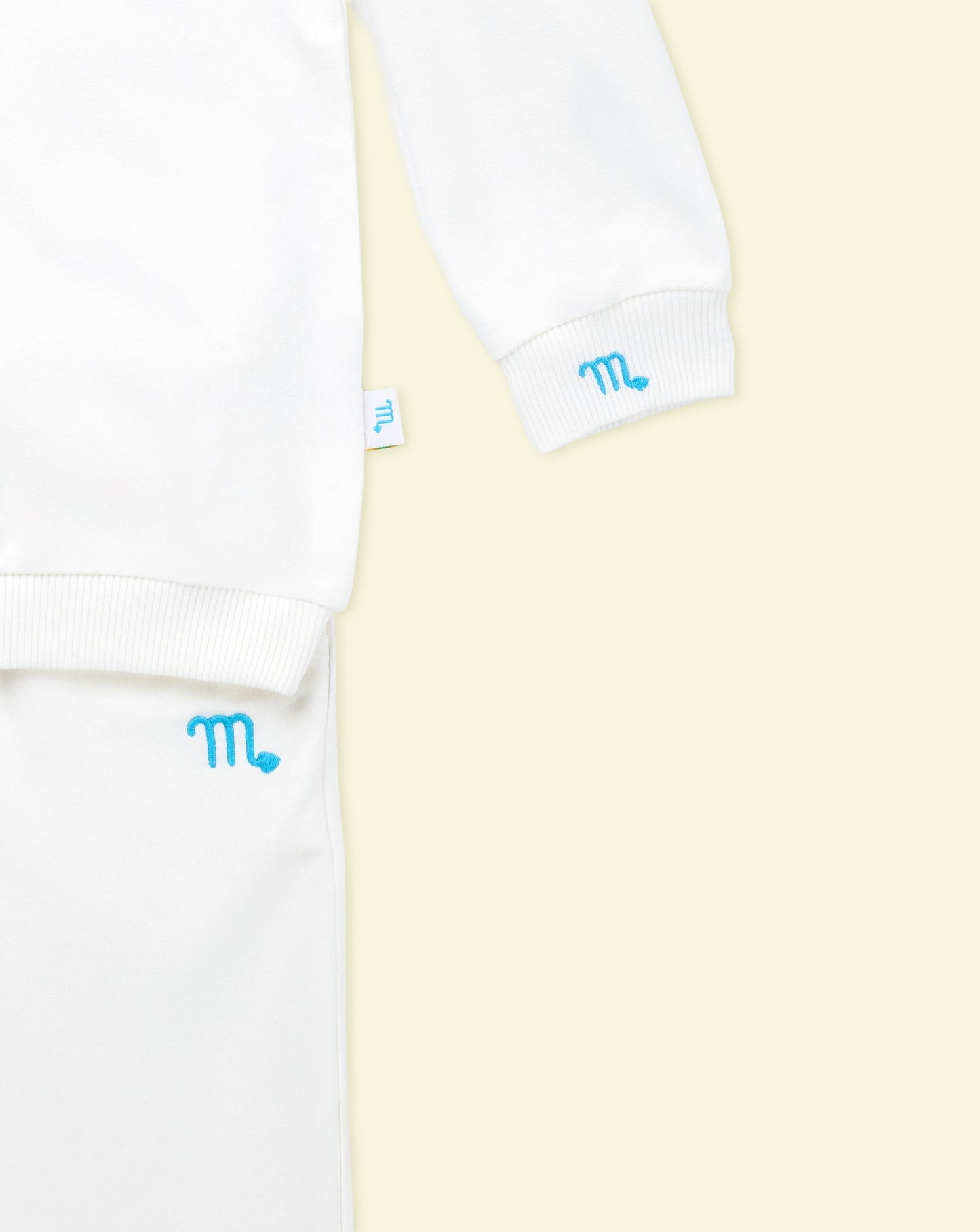 Scorpio Snuggler Set