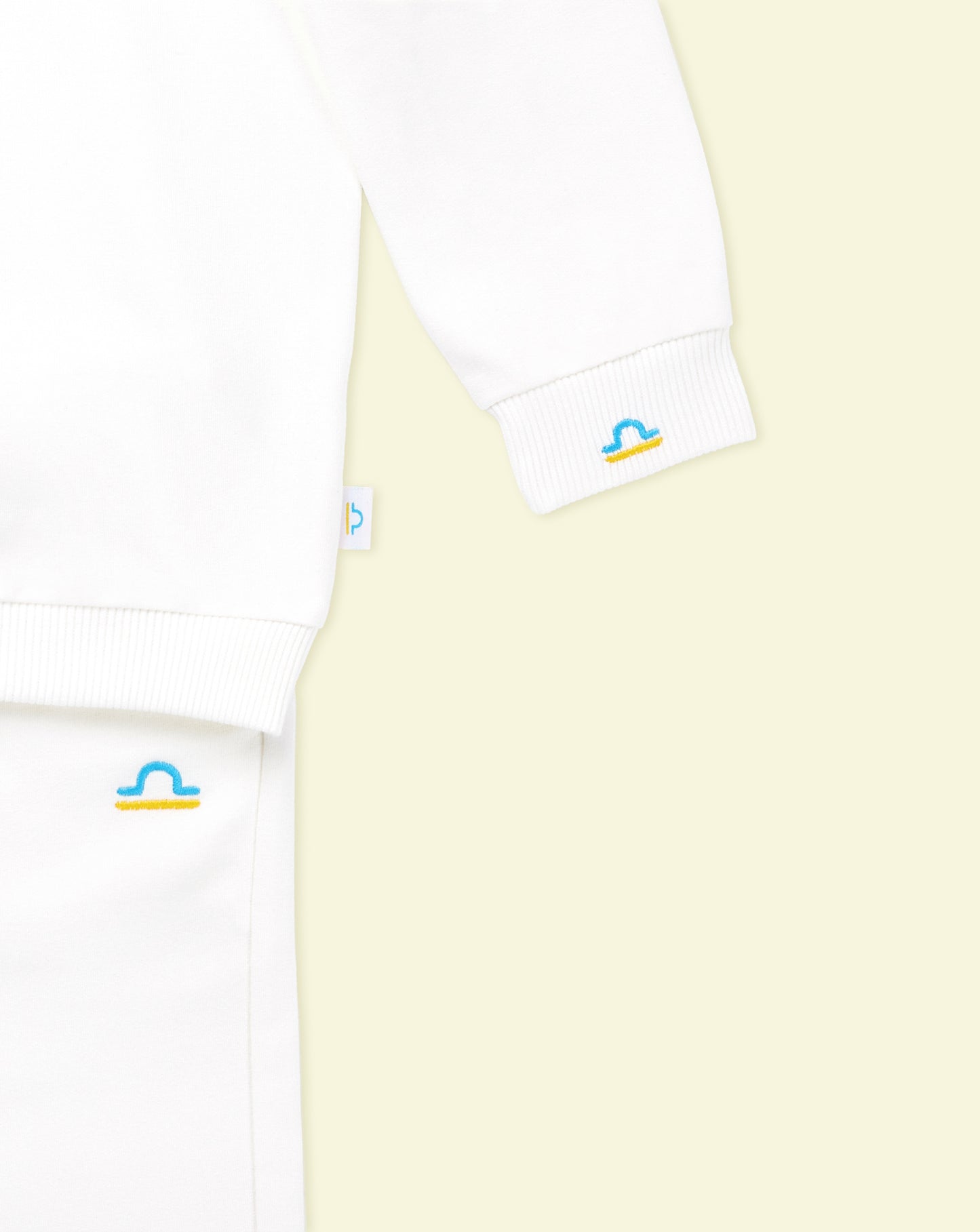 Libra Snuggler Set